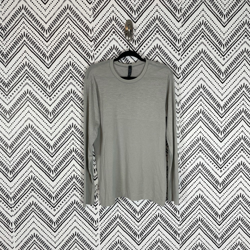 Lululemon Gray Metal Vent Long Sleeve Top M
